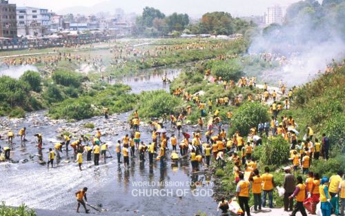 유월절맞이 바그마티강 환경정화