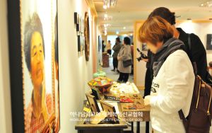 서울동작 하나님의 교회-우리 어머니 글과 사진전.jpg