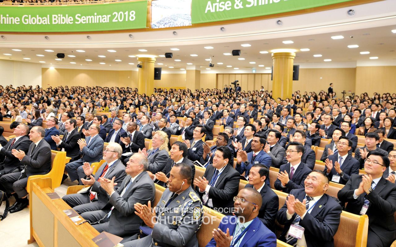 Overseas members participate in the 2018 Arise & Shine International Bible Seminar.
