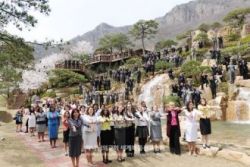 엘로힘연수원(해외성도 방문단).jpg