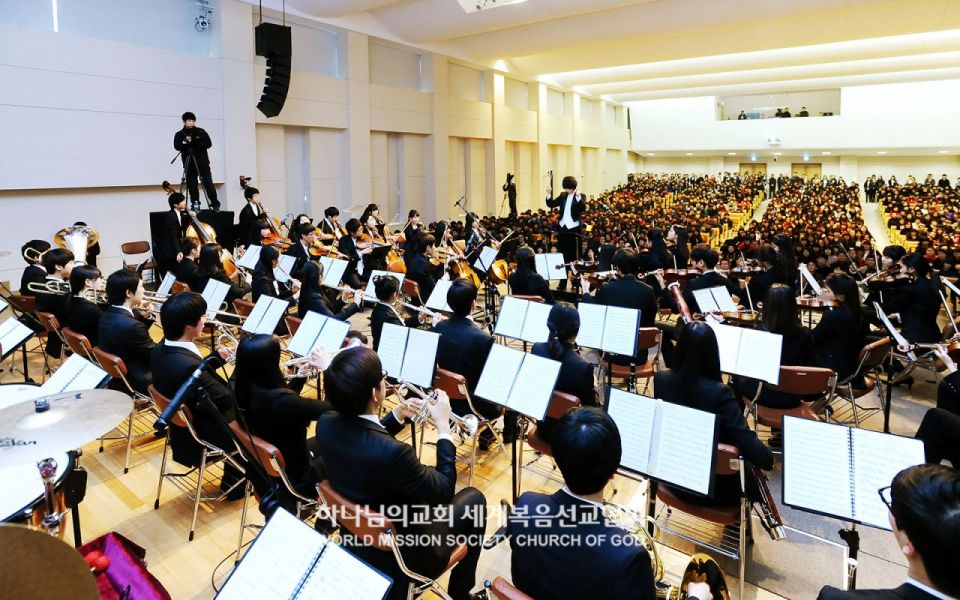 파일:천안서북 하나님의 교회-메시아·학생 오케스트라 순회연주회.jpg