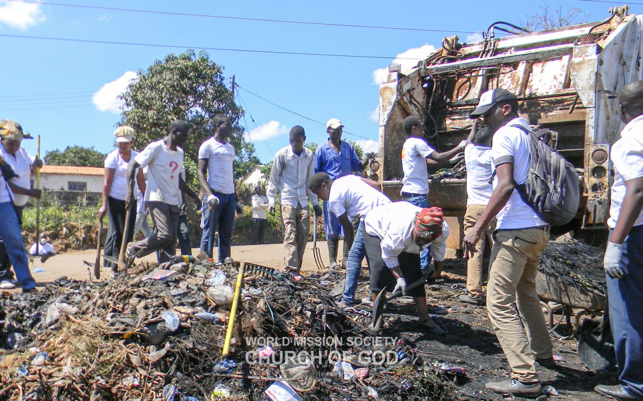 Kasungu Bus Terminal cleanup