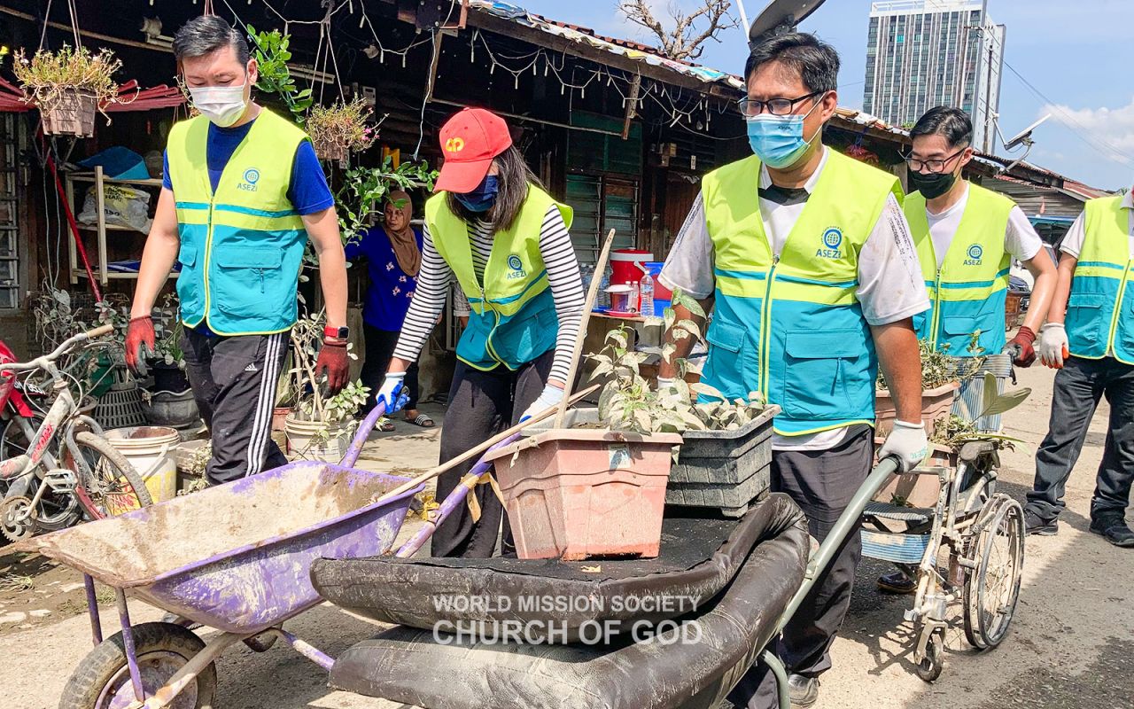 ASEZ WAO’s flood recovery efforts at Padang Jawa Village, Shah Alam