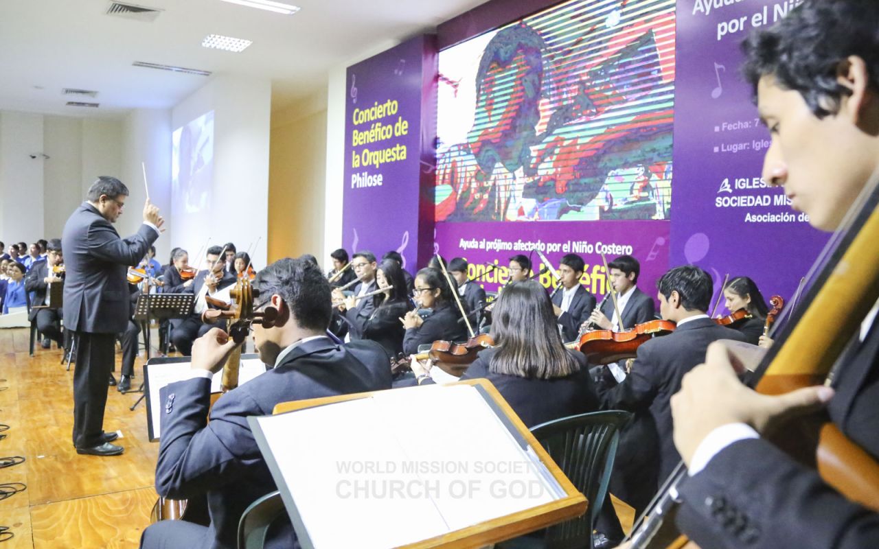 Charity concert for the flood victims by the Church of God in Faucett