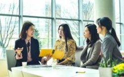 하나님의 교회-청년 성도.jpg