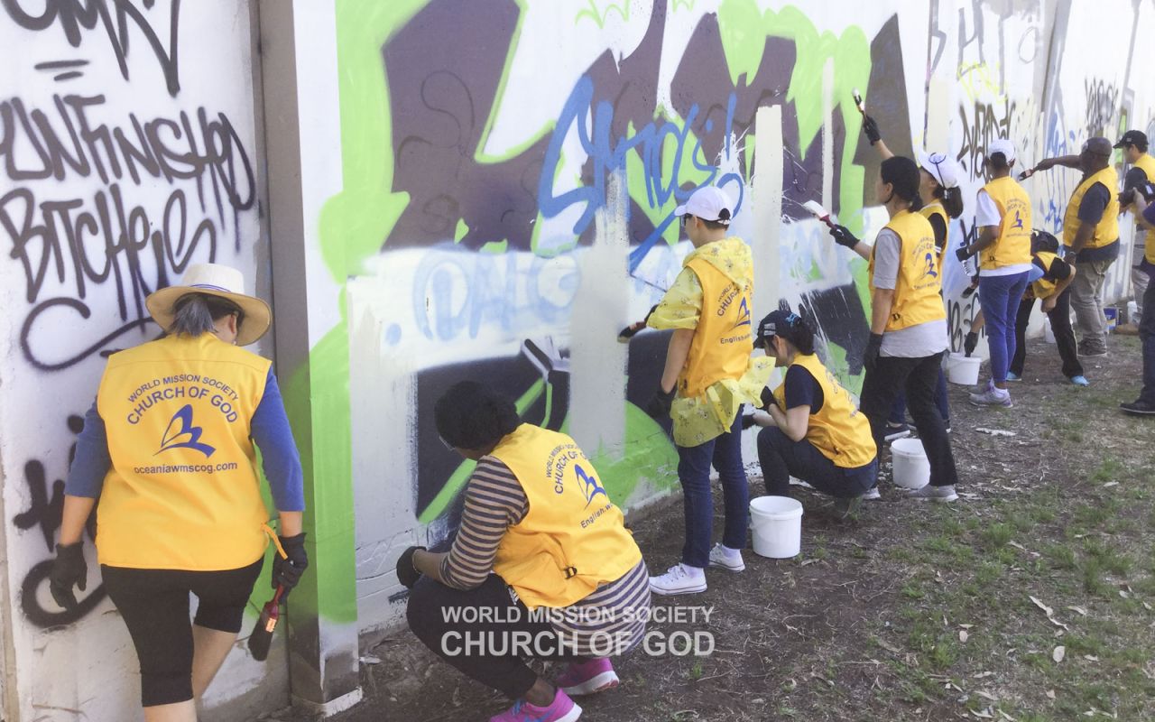 Graffiti removal at Kings Park