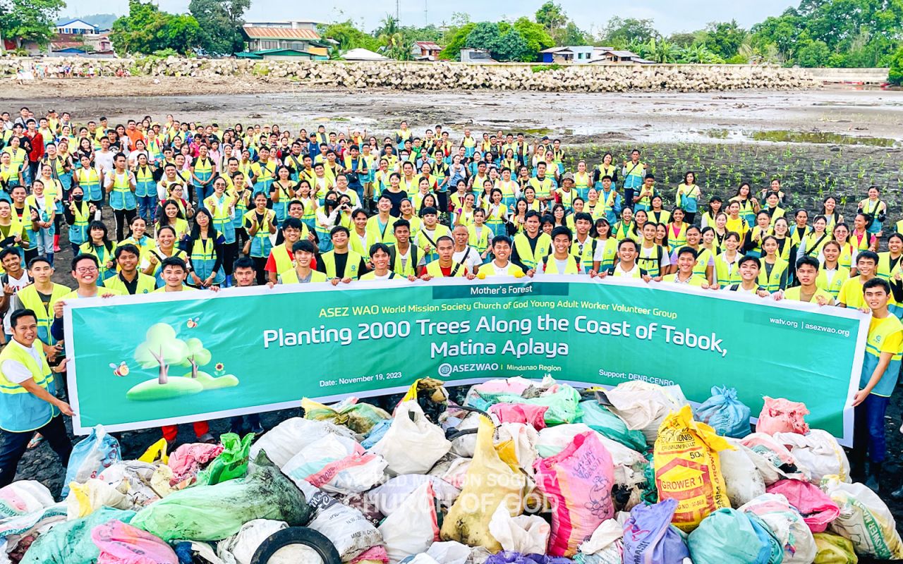 마티나 아플라야 타복 해안가 정화 및 나무 심기(ASEZ WAO)