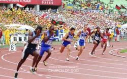 하나님의 교회-오라 서포터즈 대구유니버시아드 육상 경기 응원.jpg