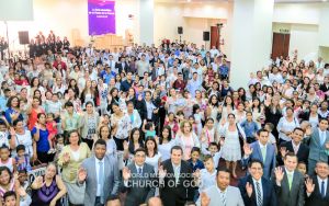 에콰도르 과야킬 하나님의 교회-유월절 대성회.jpg