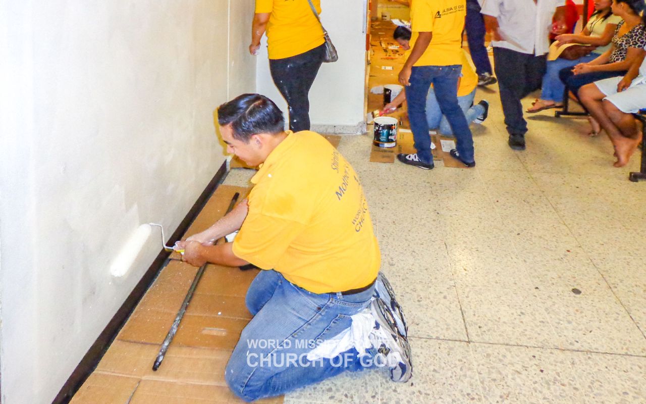 산라파엘 국립병원 응급실 페인트칠 봉사