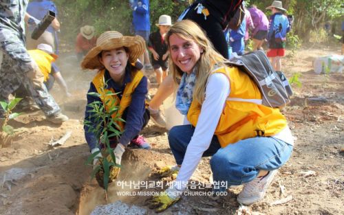 호주 케언스 아더스트라이크파크 나무심기