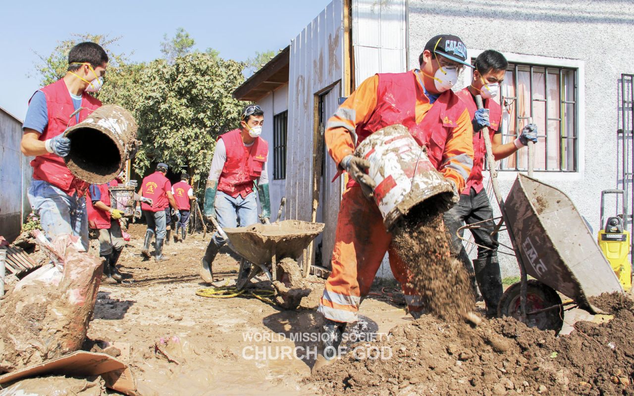 The church members in Santiago, Chile, make efforts to recover from landslides caused by heavy rains.