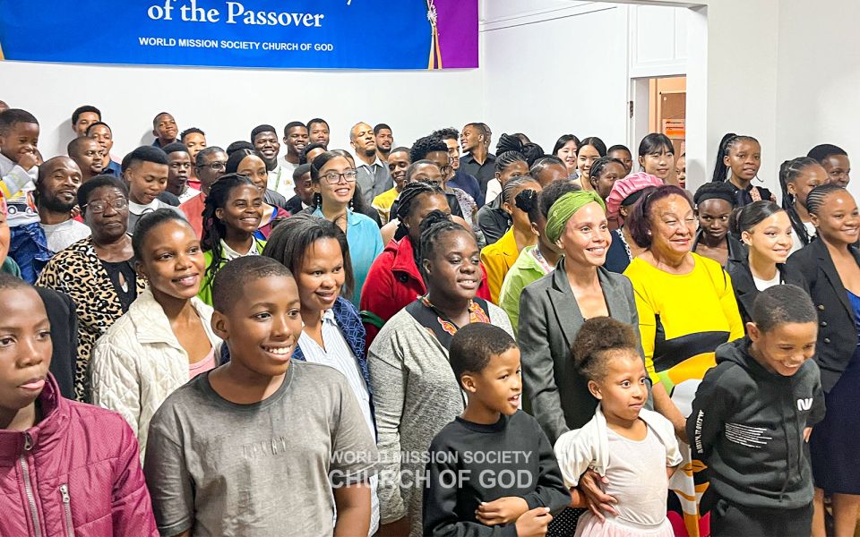 파일:남아프리카공화국 더반 하나님의 교회 2023유월절.jpg