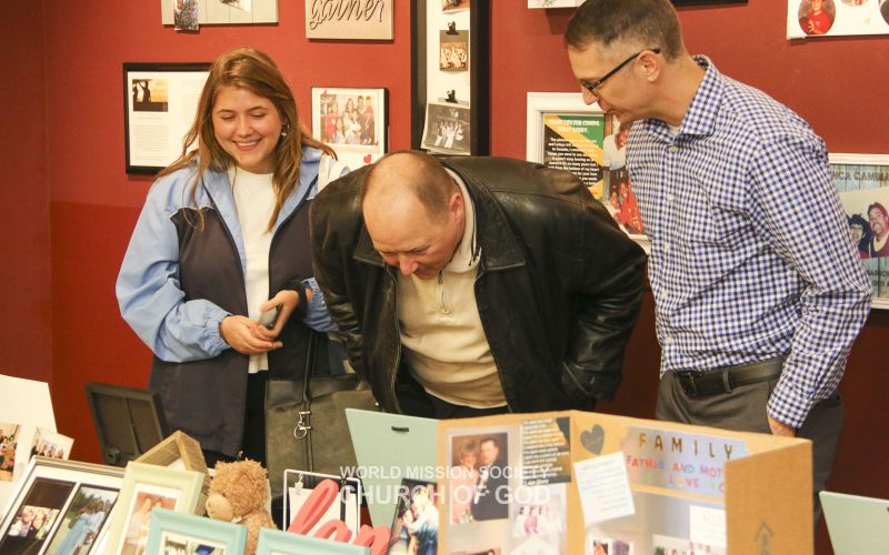 Archivo:미국 IL 시카고교회 가족감사의날2.jpg