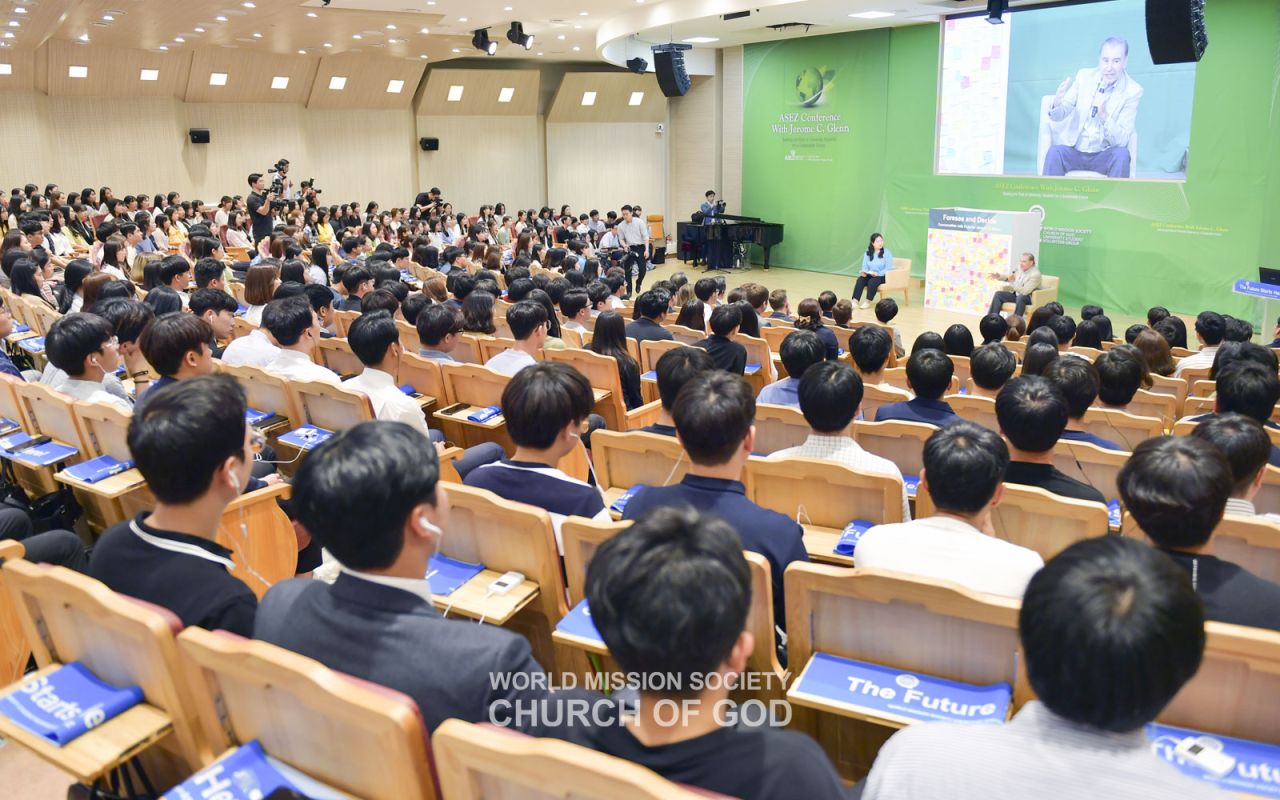 Jerome Glenn explains the role of university students in leading a sustainable future.