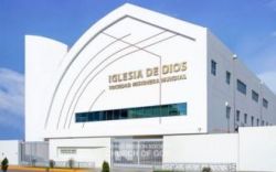 페루 우앙카요 하나님의 교회.jpg